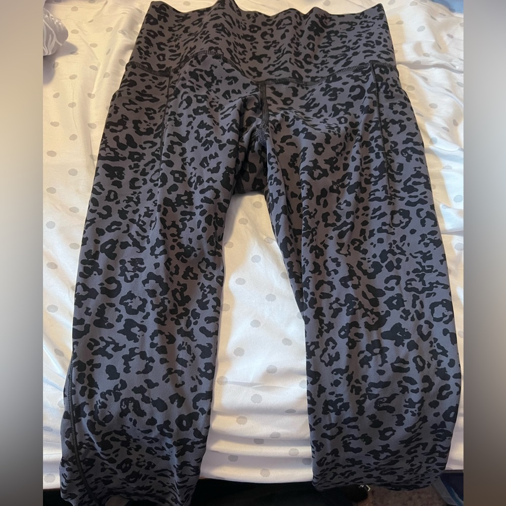 Athleta saturation II capri